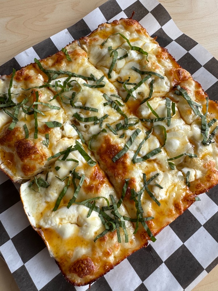 Whole Pan - The Cool It Down from Uncle G's Pizza