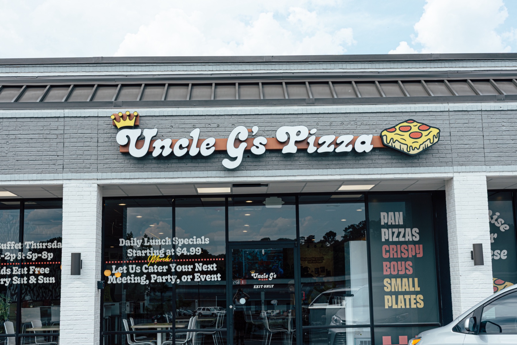 Uncle G's Pizza storefront